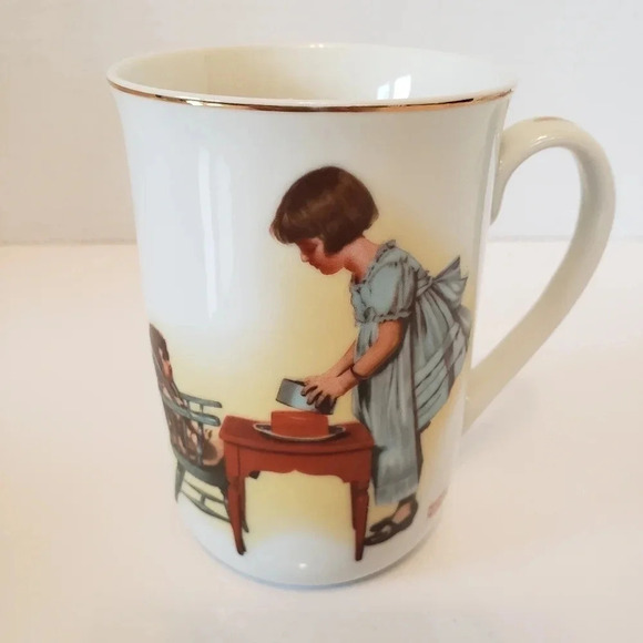 Vintage Norman Rockwell set of  2 Coffee Cups. - Picture 8 of 12
